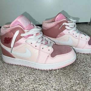 Jordan 1 sneakers